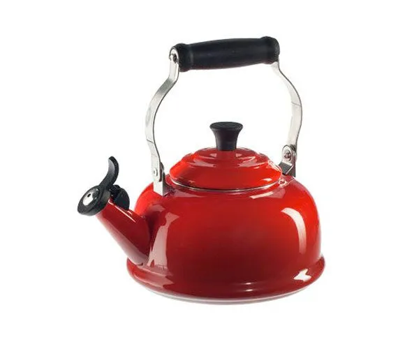 Le Creuset Classic Whistling Kettle